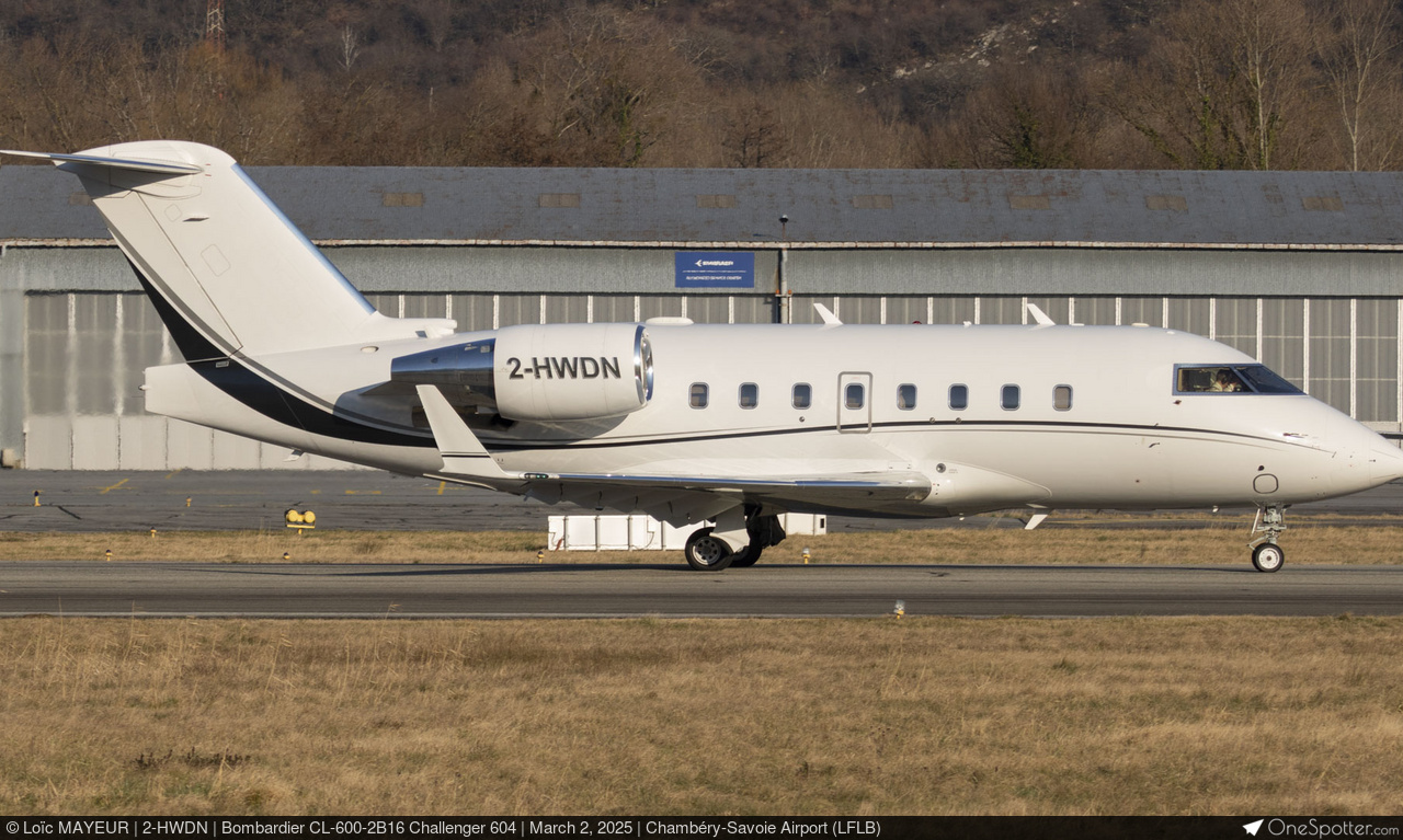 2-HWDN Private Bombardier CL-600-2B16 Challenger 604, MSN 5522