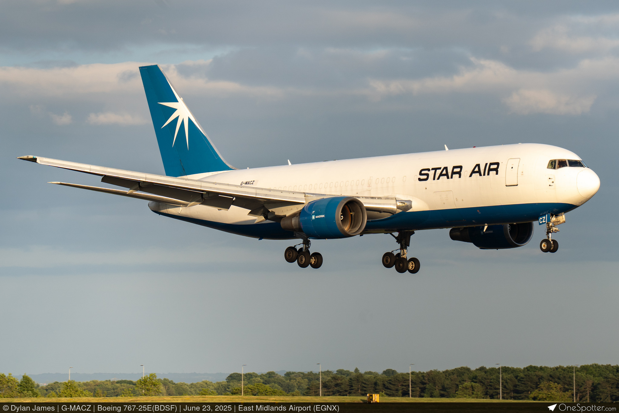 マースクエアカーゴ 767-300BDSF OY-STA 1/200 $_57.JPG?set_id=880000500F