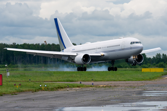 ぱなこ 1/200 ANA Boeing 767-300 Plastic Model