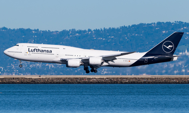 航空機・ヘリコプター Lufthansa B747-8i D-ABYA 航空機・ヘリコプター Lufthansa B747-8i D-ABYA File:Lufthansa