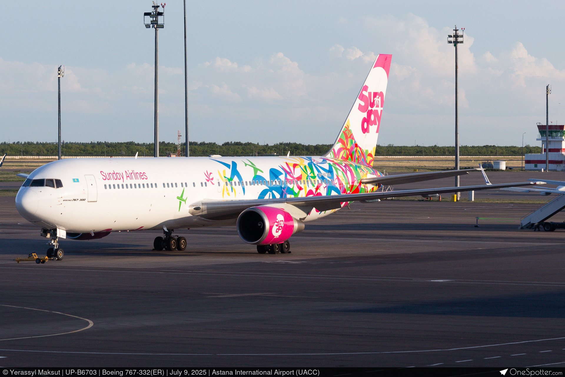 さゆり Boeing 767-36NERBDSF - OY-SRU - Star Air Maersk Air Cargo