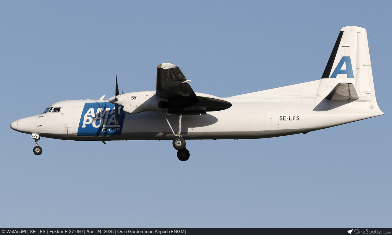 1/400 エアーセントラル CRF Fokker 50 JA8200 訳あり Airplane Diecast Model