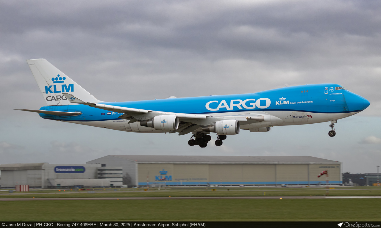 PH-CKC - KLM Cargo Boeing 747-406ERF, MSN 33696 | OneSpotter.com
