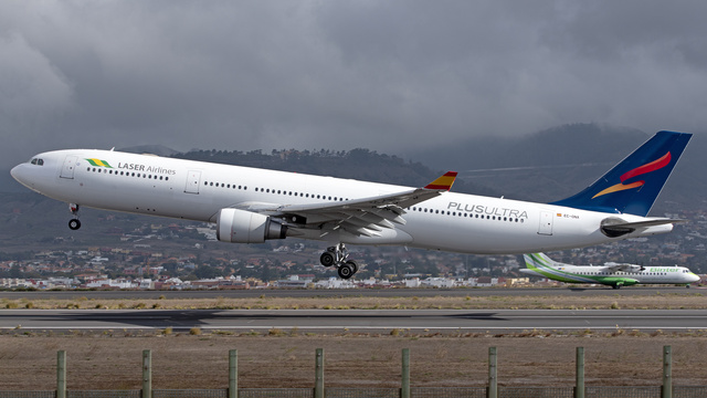 EC-ONX - Plus Ultra Airbus A330-302, MSN 769 | OneSpotter.com