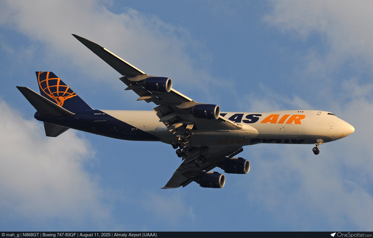 N868GT Atlas Air Boeing 747-83QF, MSN 60119 | OneSpotter.com