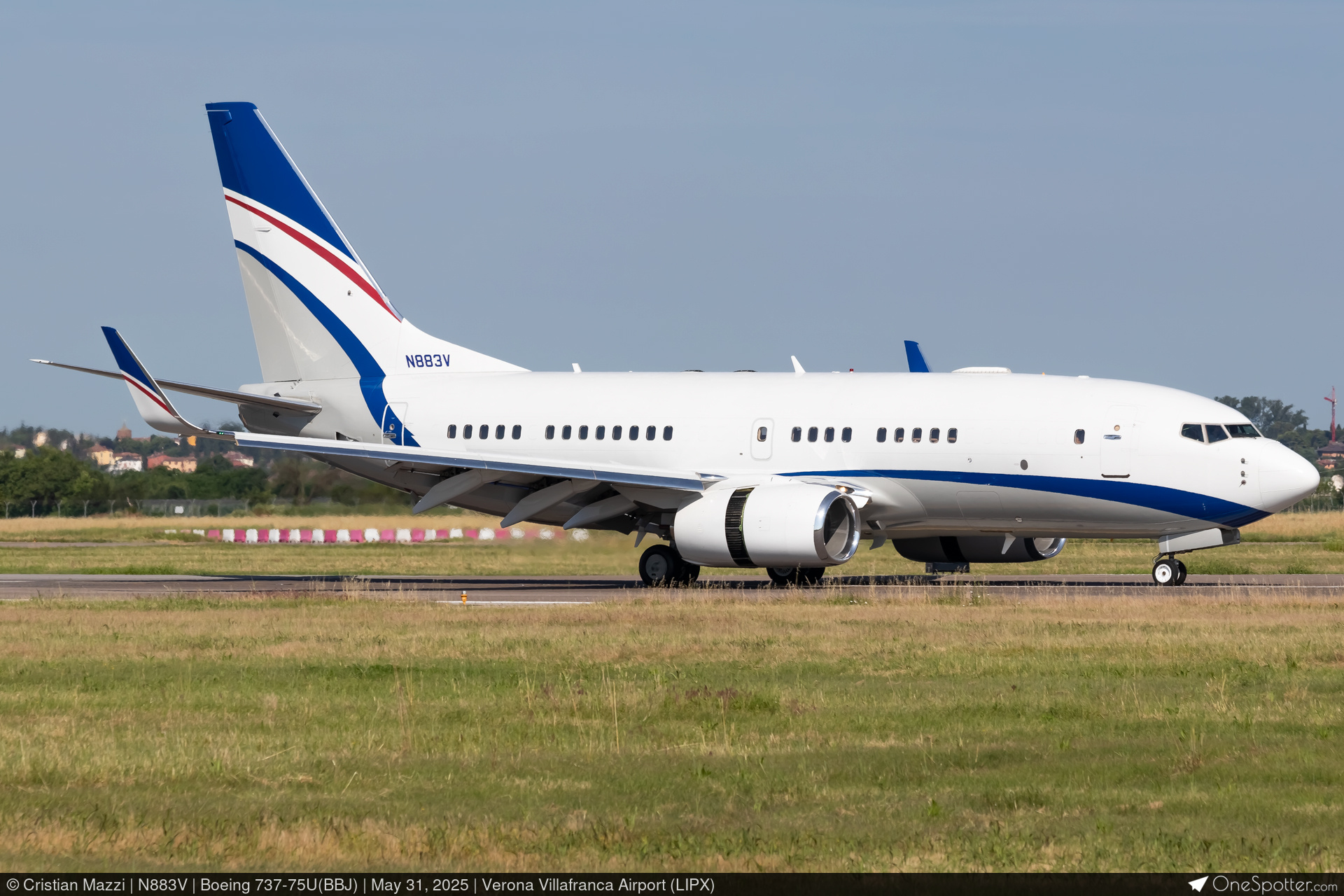 N883V - Private Boeing 737-75G(BBJ), MSN 36852 | OneSpotter.com