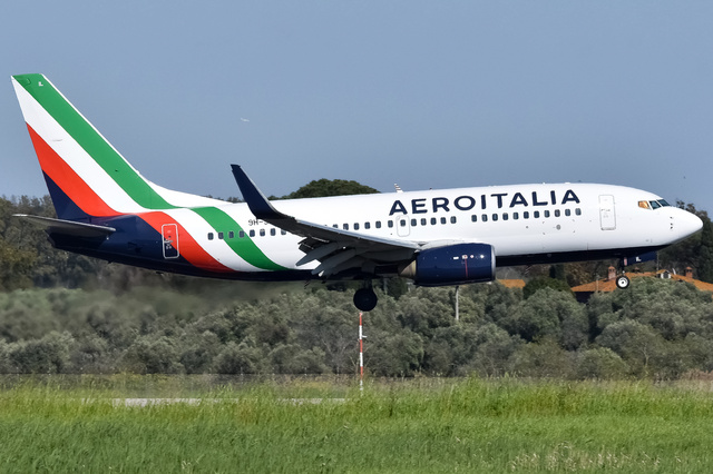 9H-SIL - Aeroitalia Boeing 737-7K5(WL), MSN 35150 | OneSpotter.com