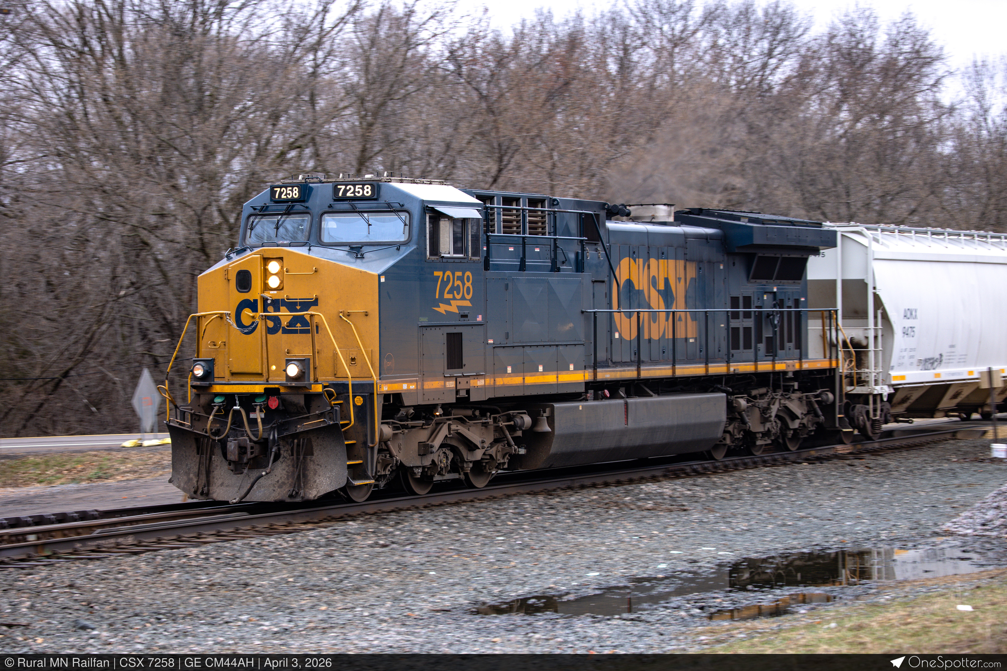 CSX 7258 - CSX Transportation GE CM44AH | OneSpotter.com