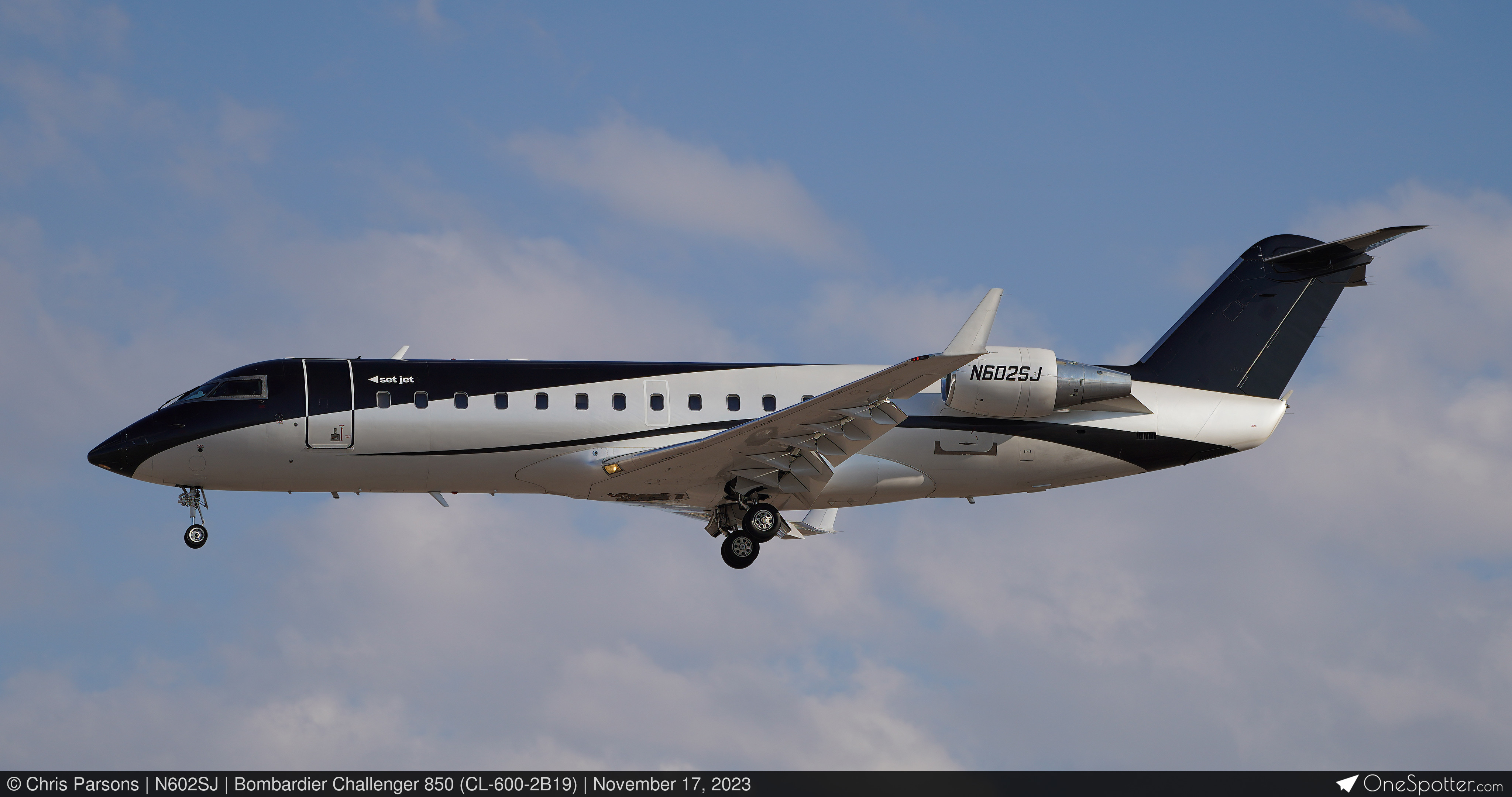 P4-AL9 - Silkwings Jet Bombardier Challenger 850 (CL-600-2B19