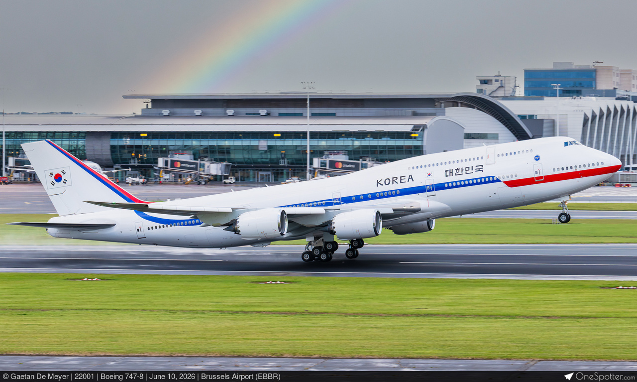22001 - Republic of Korea Air Force (ROKAF) Boeing 747-8, MSN