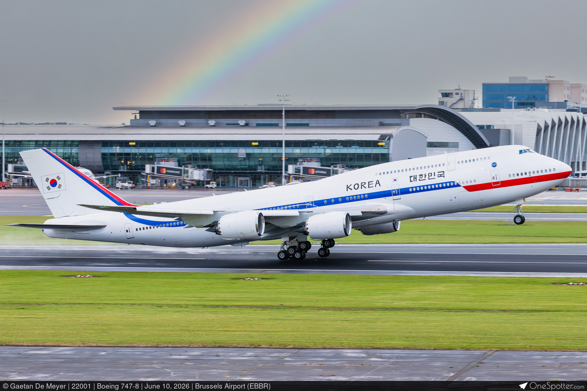 22001 - Republic of Korea Air Force (ROKAF) Boeing 747-8, MSN