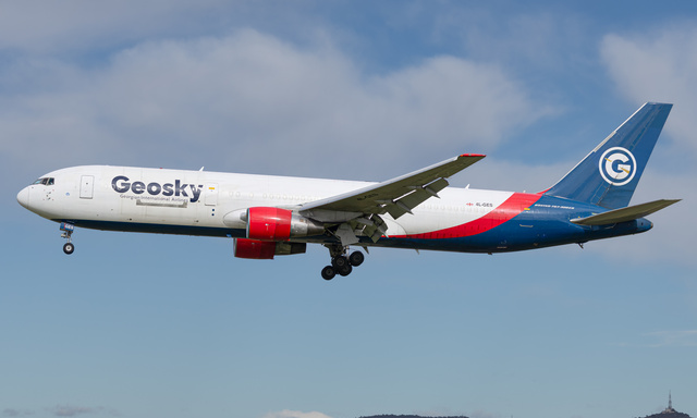4L-GES - Geosky Boeing 767-33A(ER), MSN 28043 | OneSpotter.com