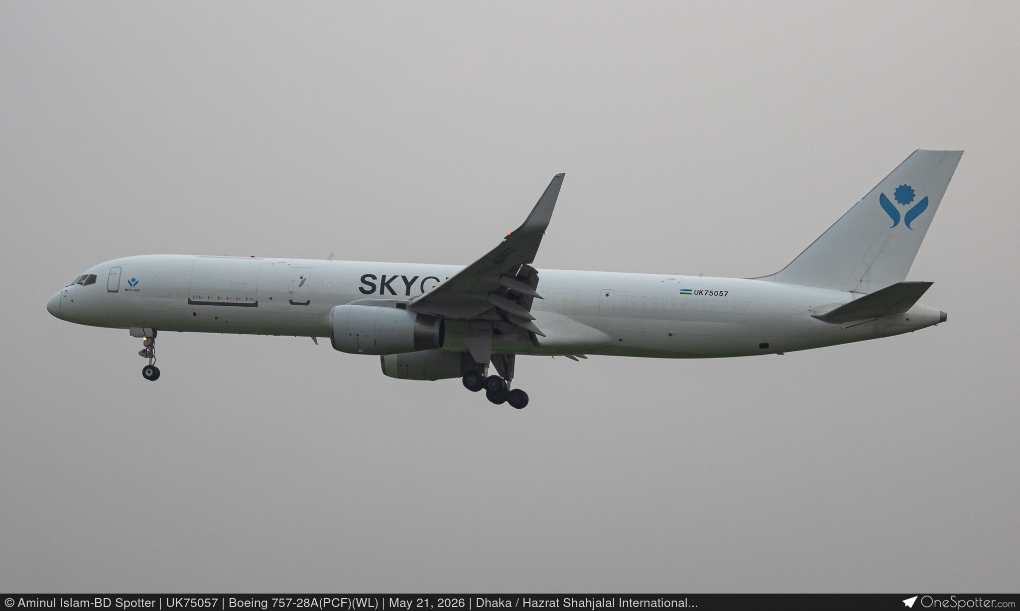 k☆kページ UK75057 - Sky Guard Boeing 757-28A(PCF)(WL), MSN 28833