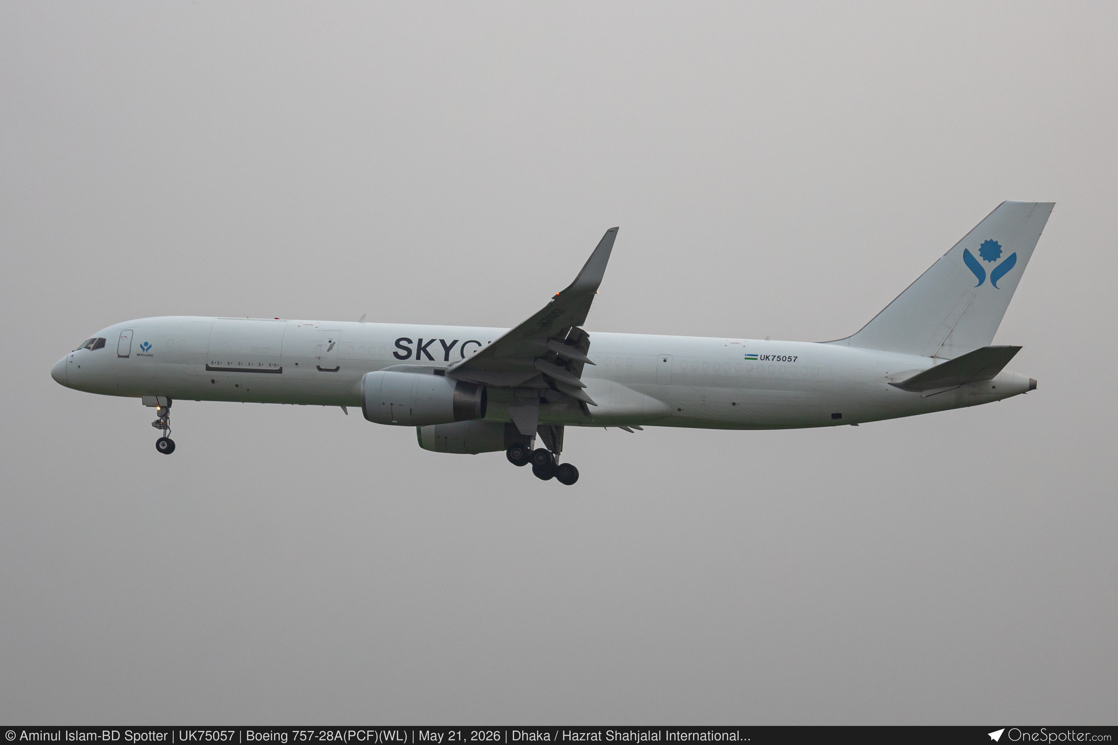 UK75057 - Sky Guard Boeing 757-28A(PCF)(WL), MSN 28833