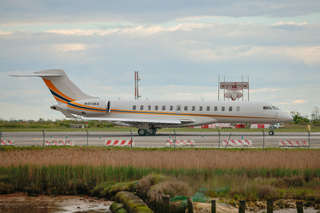 N393BX - IAC Falcon Holdings III LLC Bombardier BD-700-2A12 Global